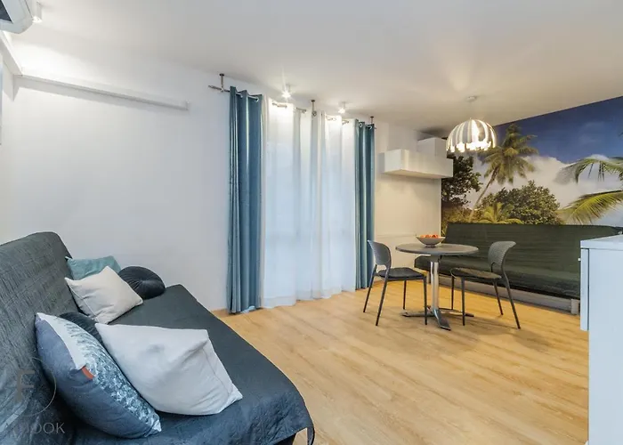 Flatbook Apartmenty - Krynica Morska
